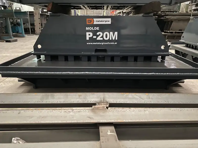 Molde P-20M para bloques de 20 cm