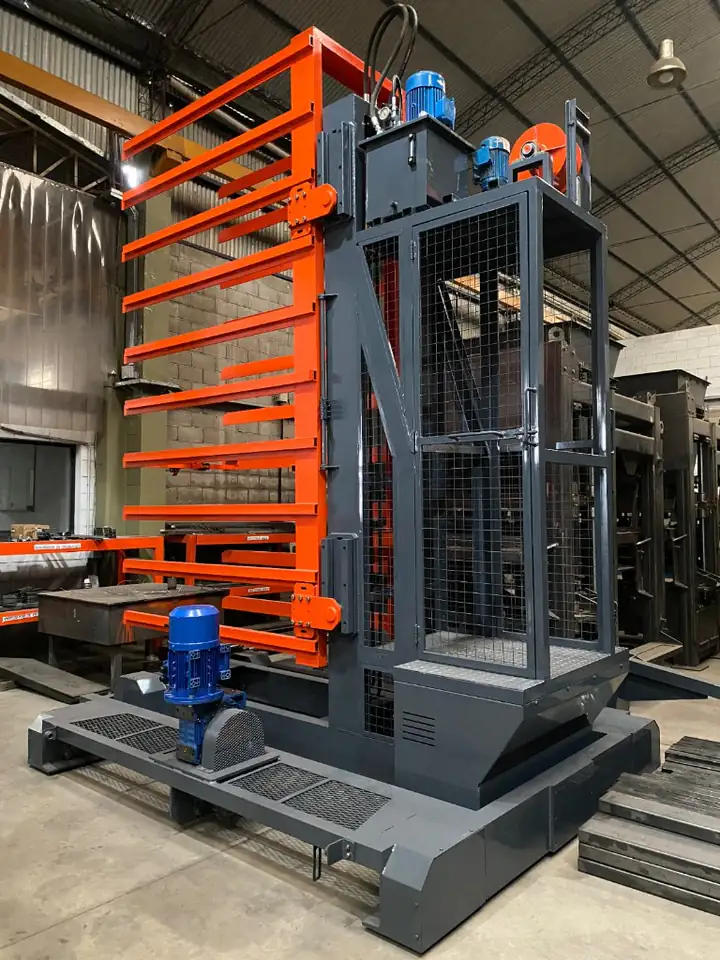 Paletizador automático con estantería y cabina de seguridad